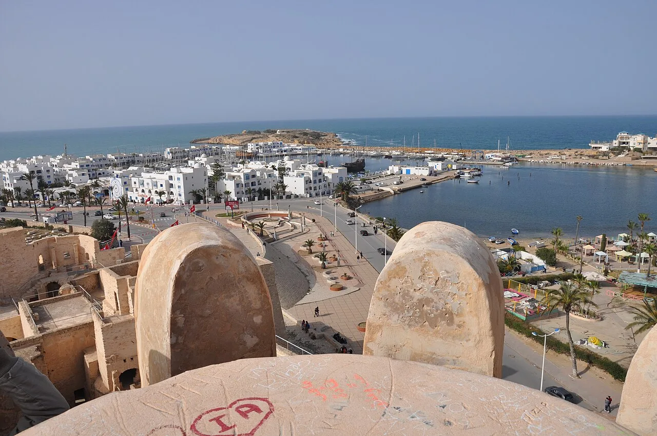 Monastir — Vue de ville — pas une photo de la clinique